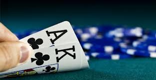 Bet and Gambling fan, loves Sportsbetting and Poker, going for Esports. Passionate CoD Player. Always looking for good suggestions!