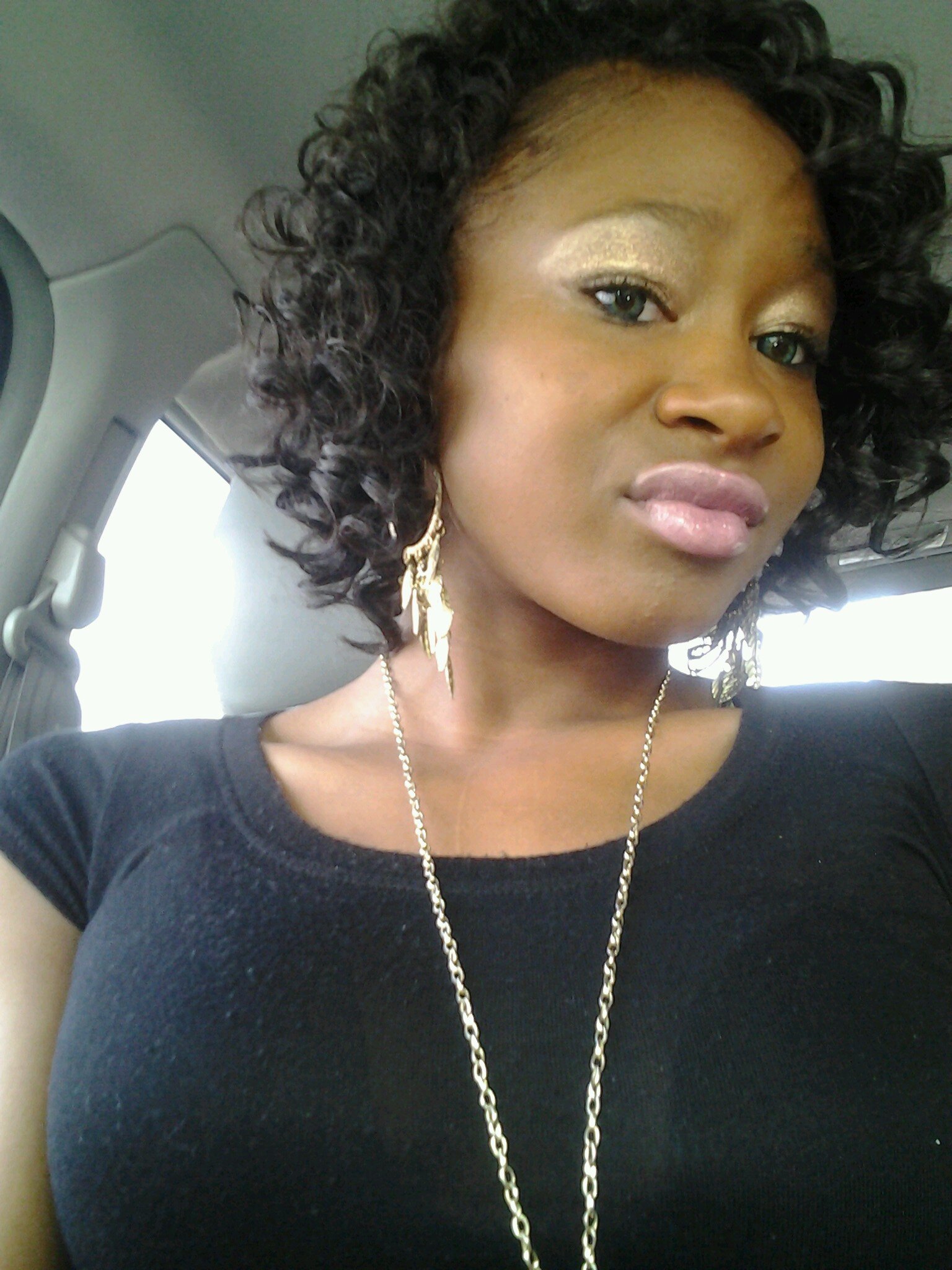the saying my mama always say to me...being u is all u can be..she ain't never lied. so I'm doing me, and loving my babe:)