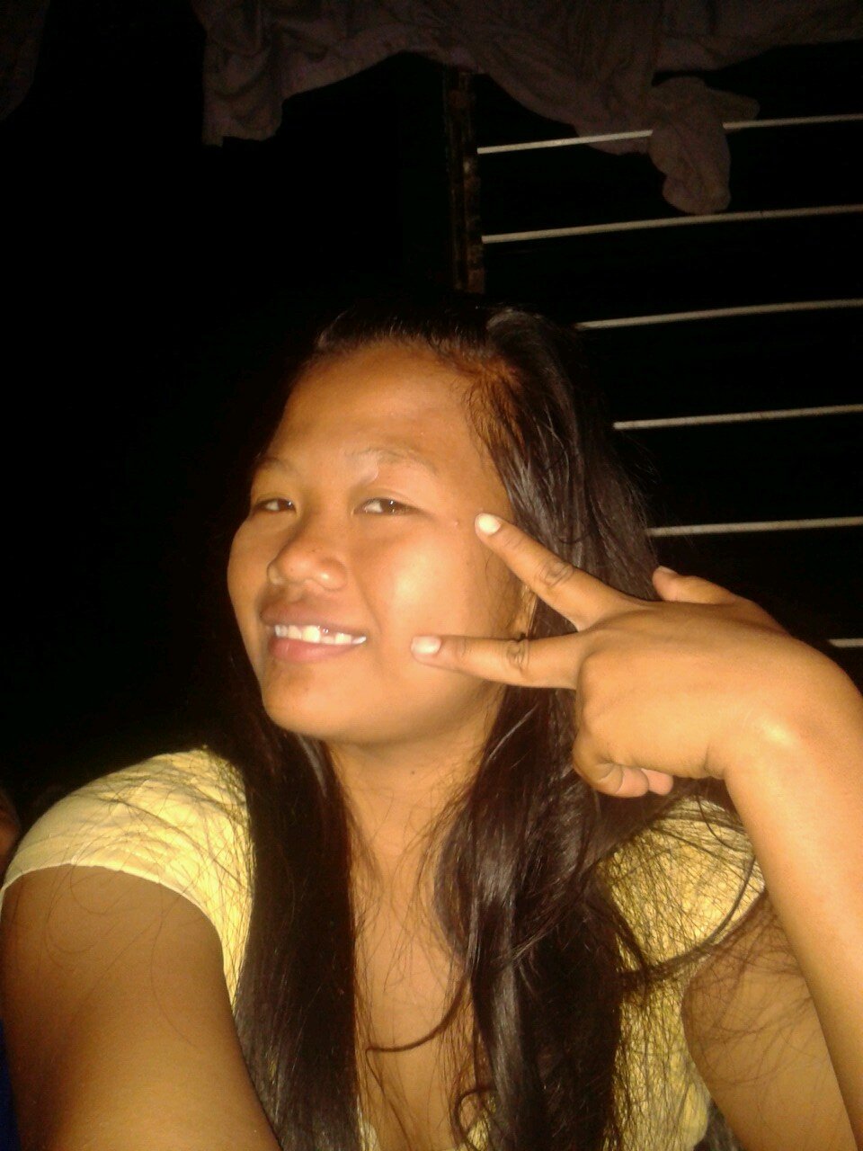 I am ELF from Bali. Please follow me,mention for followback,thanks :)