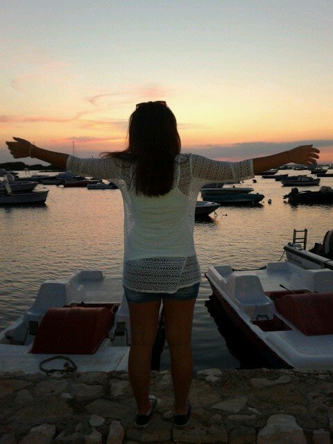 'I leave my heart open but it stays right here empty for days..' ♥ ☯