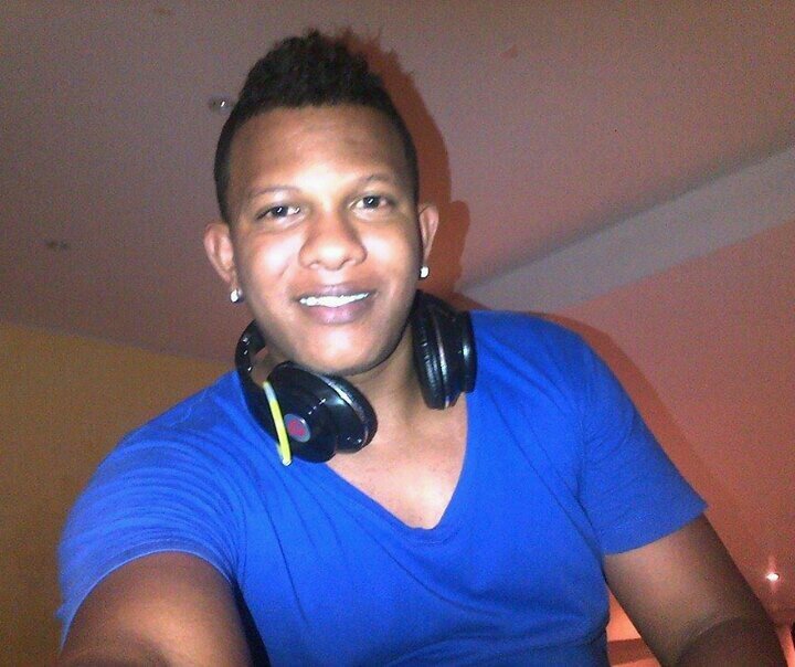 Beisbolista trabajo en la discoteca Millenium lounge facebook/andrwu Miranda