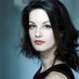 Caroline Artabaz (@carolineartabaz) Twitter profile photo