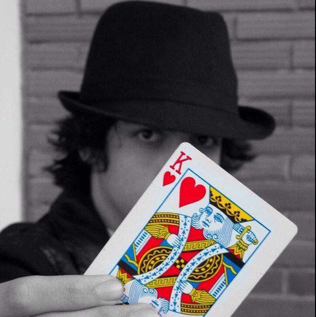 Si mi vida no puedo llenar de magia, me encargare de llenar de magia la vida de los demas!    Mago  e Ilusionista, Barquisimeto Dm contrataciones!
