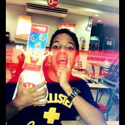 Seja forte, a vida exige isso de você ☮