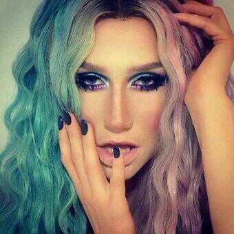 Chico. || Cuenta dedicada a @keshasuxx, @xavimartinez, MegaStarFM y a todos los Animals «Este donde este Xavi, estaremos con él».