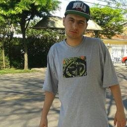 Rapper, MC, Compositor,
Nascido em CWB, Criado em Bocaiúva Do Sul ! Dedicação e Esperança !
contato: coelhodebochado@gmail.com