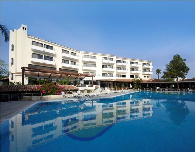 We are a couple offering cleaning, laundry and general preparation of your holiday home for your let in Paphos http://t.co/2M2eKwFDnL