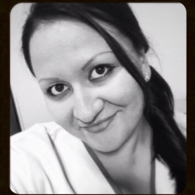 paulazof's profile picture. 