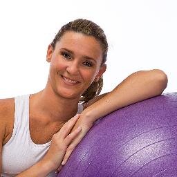 Musicoterapeuta. Prof de Expresión y Lenguaje corporal. Prof de Esferodinamia Terapéutica. Personal Trainer, entrenadora en flexibilidad y elongación. Rehabilit