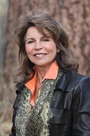 Real Estate Broker, Mother, Lover of Bend and Horses....Giddyup!