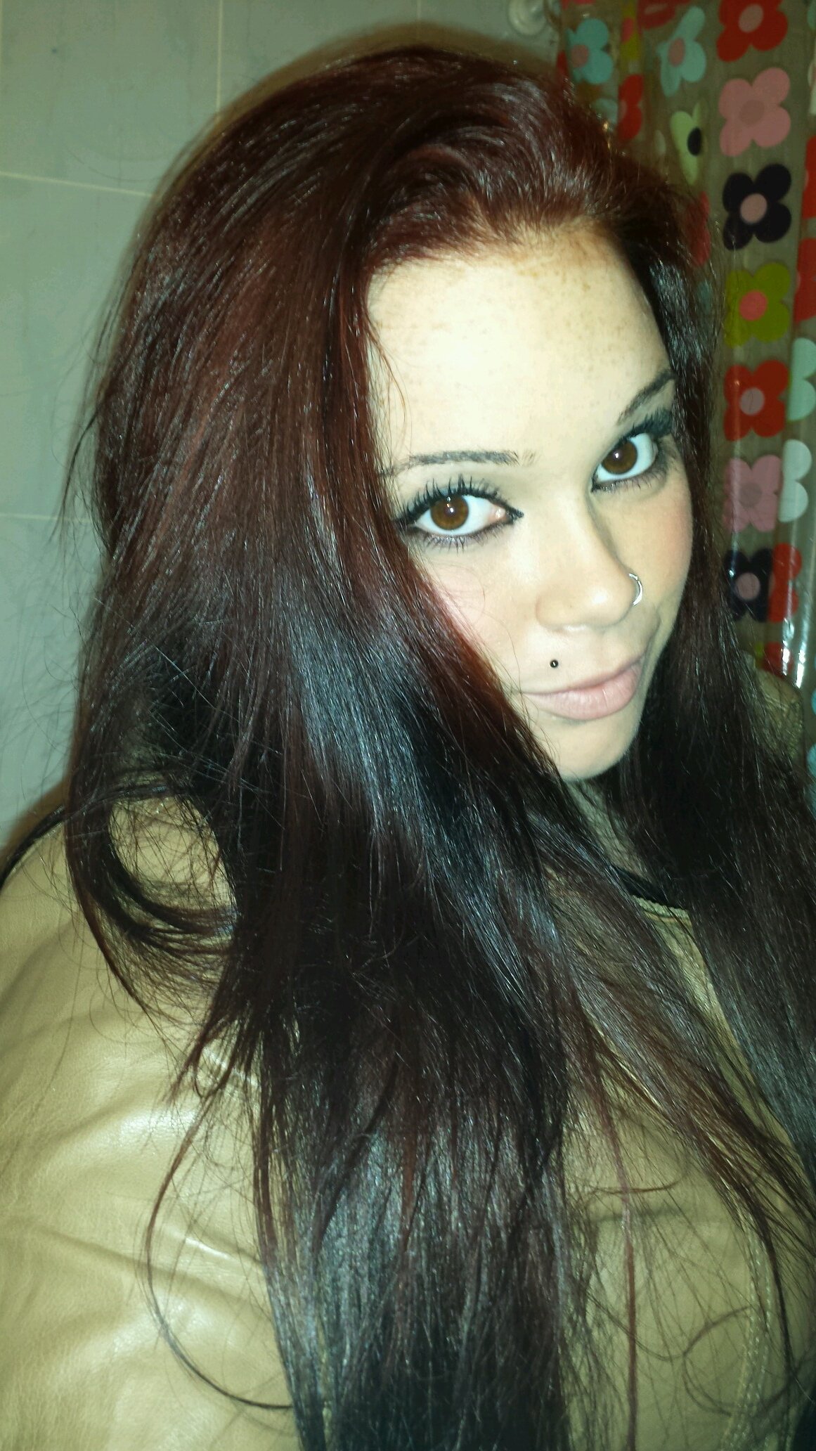**Las lokuraS nose sufreN , se diSfrutaN,,vive eL MomeNto... No sueñeS tu viDa, vive tu sueÑo!!..:)