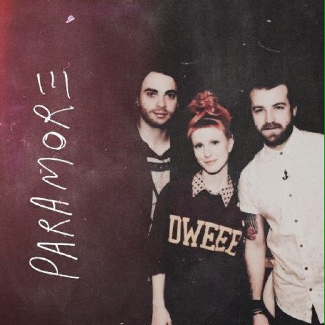 you want @paramore to win @peopleschoice right? then follow us!