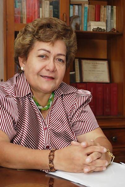 Senadora de la República por Cambio Radical.
