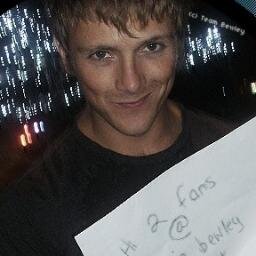 The 1st UK Twitter for Charlie, and home to the Bewliers! (used to be @team_bewley)