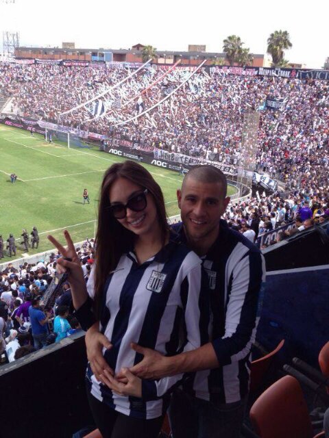 Soy boliviana beniana y fans n1 de eeg me encanta