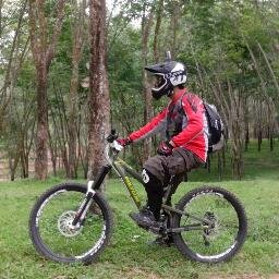 Laki-laki | downhill is my passion :D | suka hal-hal berbau teknologi, militer dan sepeda
