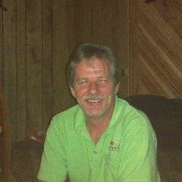 Make Money and Stay imformed !  Marketer of Digital Ebooks,Software,Articles,Scripts,How to tips,
and much more.FREE ITEMS,
Great Valuable Daily Tweets!!