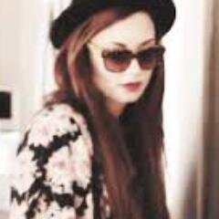 se sigam no @kissmevilhena !!!!!!!!!!!!!