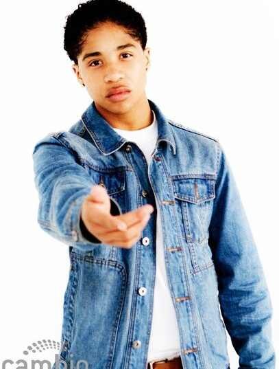 singl love mindless behavior, omg garlz dont be two faced cuz its not cute my modo is if u have somthing to say it to my face