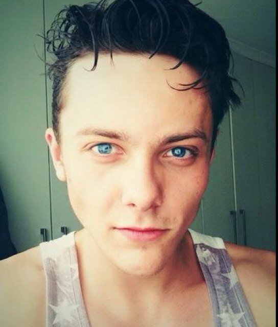 This page is for all tygeresses(people who love @tyger drew-honey) try to be online as much! Plz follow x :)