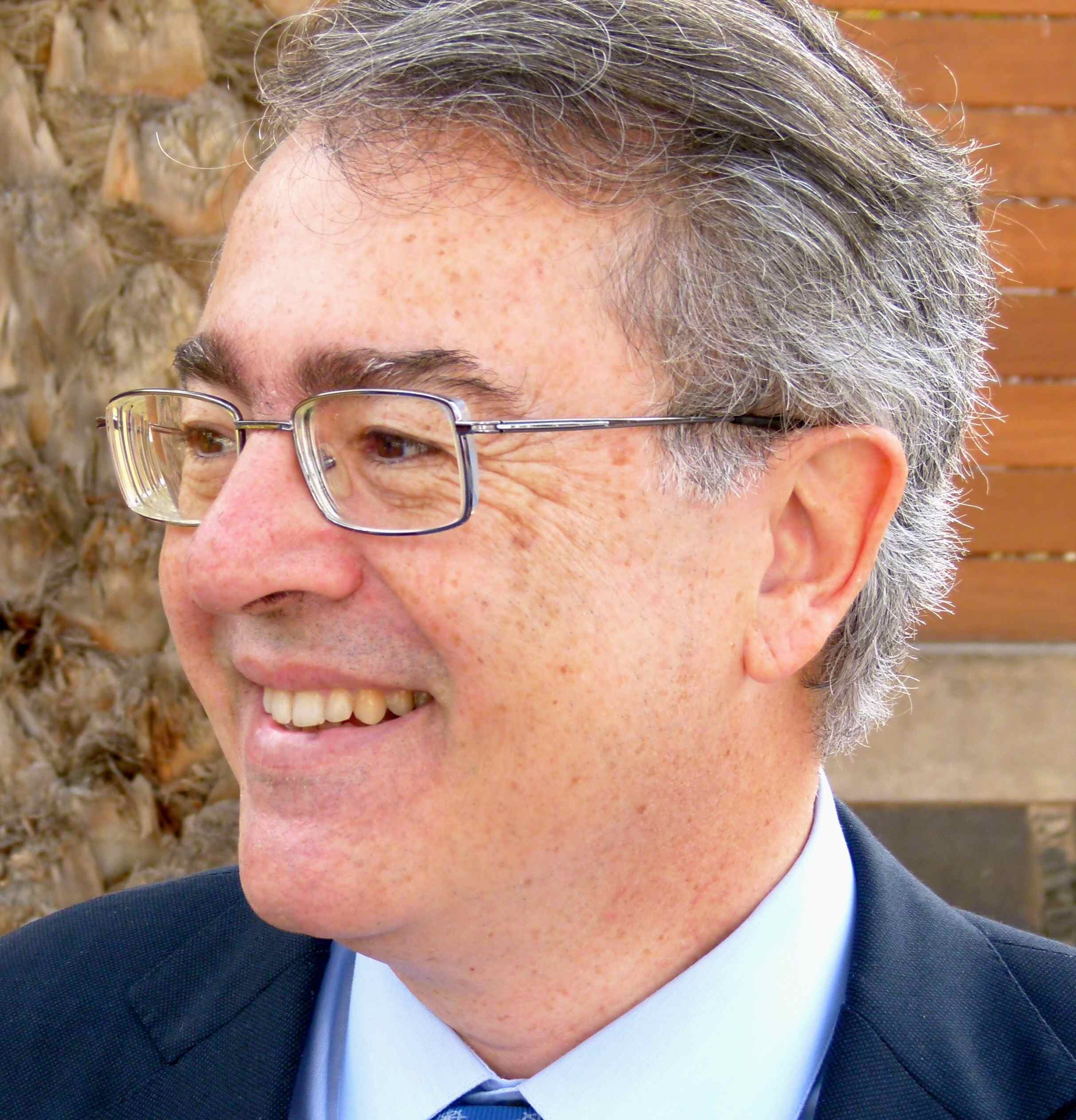 LEFRafael's profile picture. Asesor y escritor experto en empresas familiares