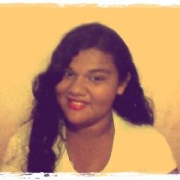 Feliz, Maluka :) , amo fazer meus amigos sorrirem! Tímida, Ciumenta, Irritante até dimais... solteira e a espera do primeiro amor segue aíi ;] Sigo de volta!