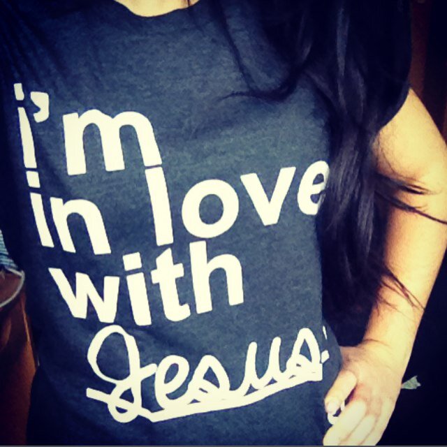 I LOVE JESUS! ✝ 
Striving to be a Proverbs 31 Women ✝

http://t.co/HDHEiLBJd6