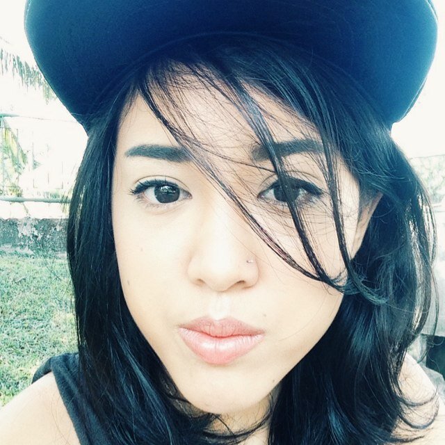 gwenuy's profile picture. You're from the 70's, but I'm a 90's b*tch!