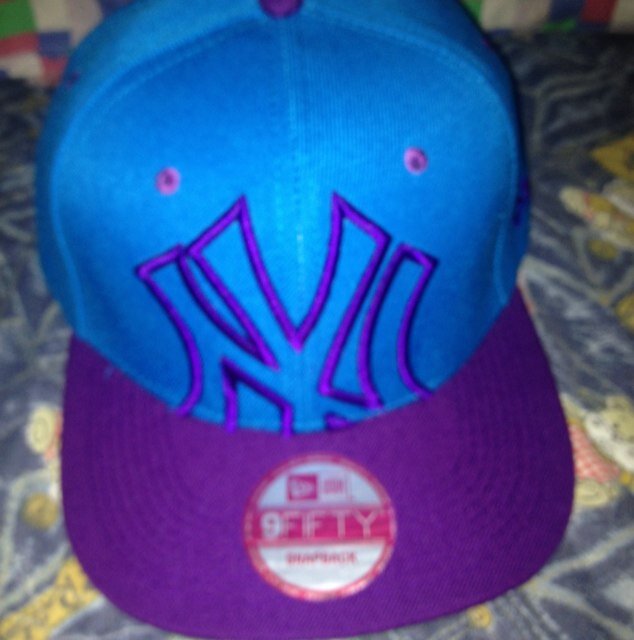 amaya200102's profile picture. 