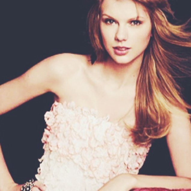 swift, gomez, lovato, perry, paramore.