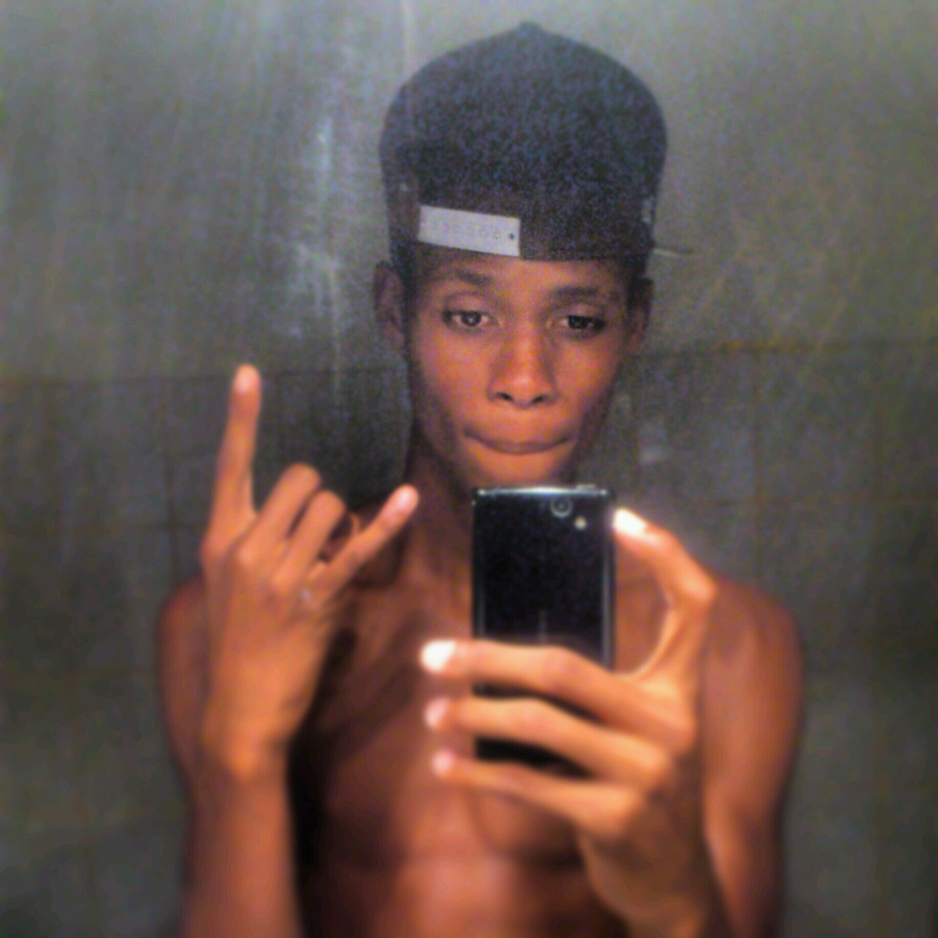J'suii tellement loiin....