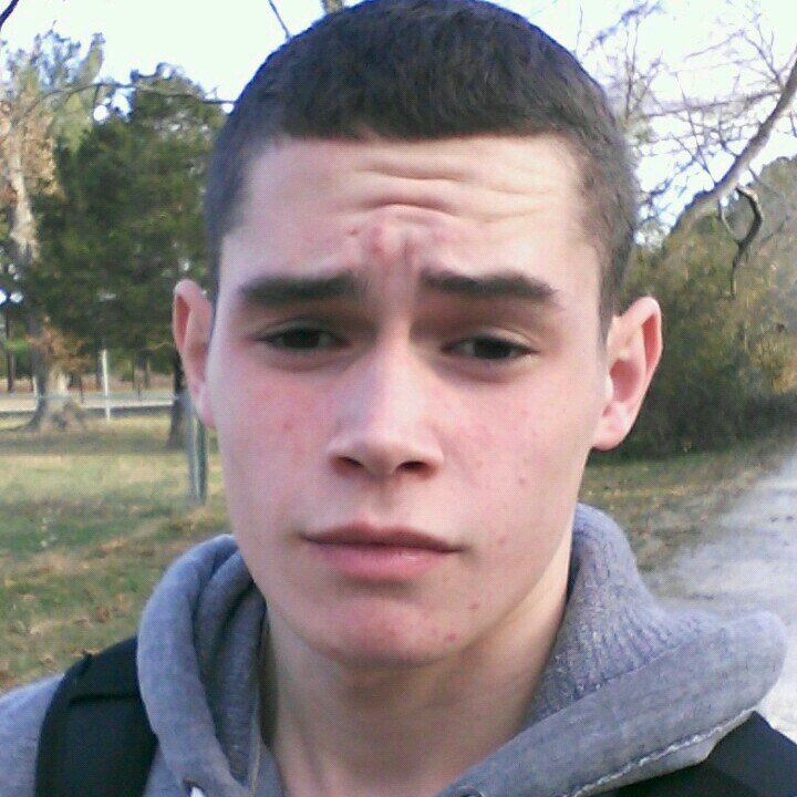 16, Junior at Gibbs, Single :/ , It's not the size of the dog in the fight, It's the size of the fight in the dog.