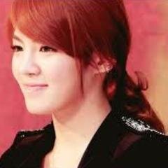 @_amicablerp  •  Kim Hyoyeon  • 1989