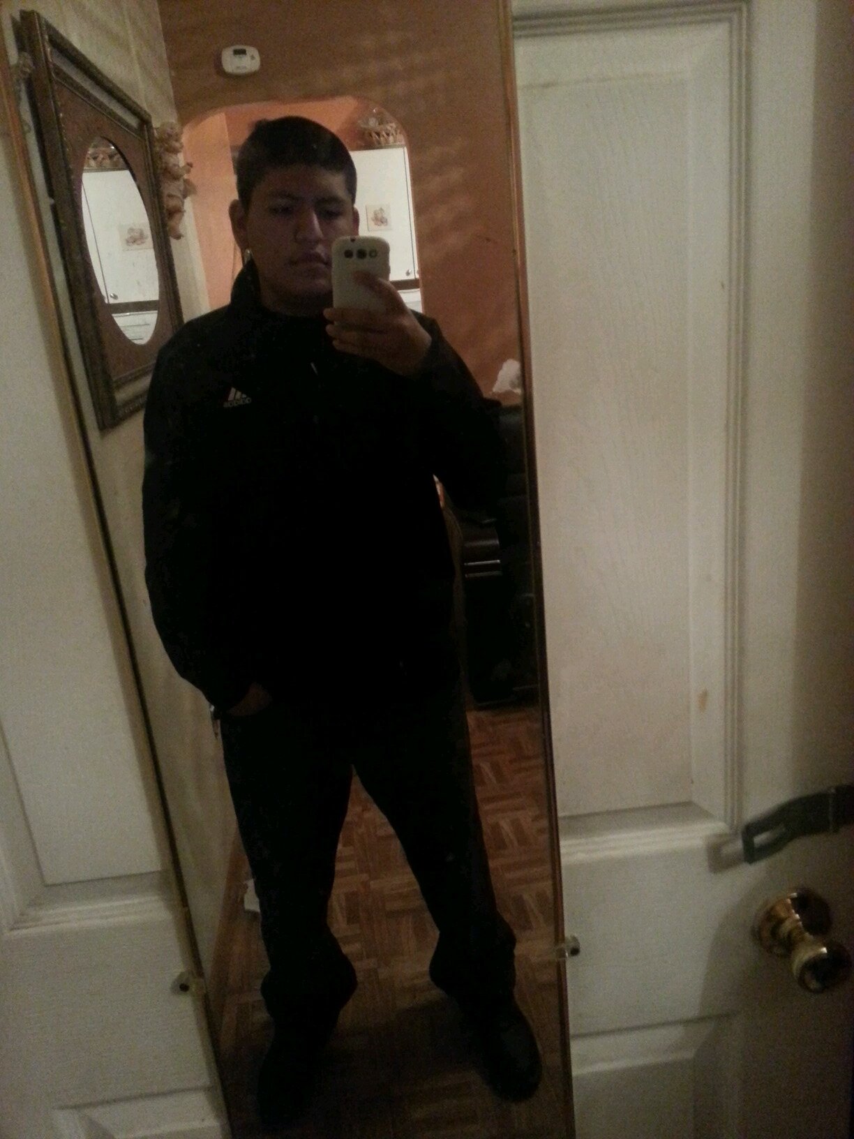 SincererGrunt's profile picture. Instagram & kik : charlieariel