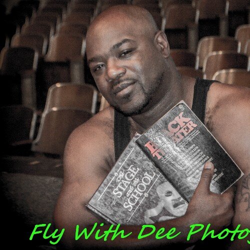 Upcoming writer, filmmaker,I write,direct, and produce stage plays and scripts. All about networking, #teamblessed #teamlove #teamgrind