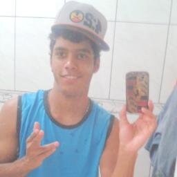 Sou apenas mais um na Multidão ...