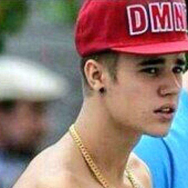 ✨Not a fan im a dedicated belieber.✨