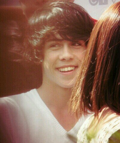 JaredHylandHA's profile picture. Your mind tricks you..It tricks you into making it think that everything is fine but it's not. It's all wrong! I'm all wrong.