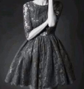 I heard you were looking for a nice girl, you were stupid not to see me. ١٧ ربيعاً ، منسّيه .