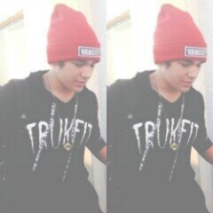 austin follows and saw him in concert 10/5/13.