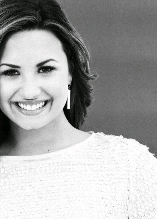 killmeslowlypls's profile picture. Demetria Devonne Lovato