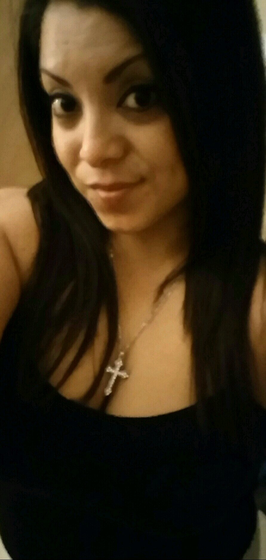 I'm a StRONG INDEPENDENt WOMEN. WHO liKEs 2HAVE FUN,