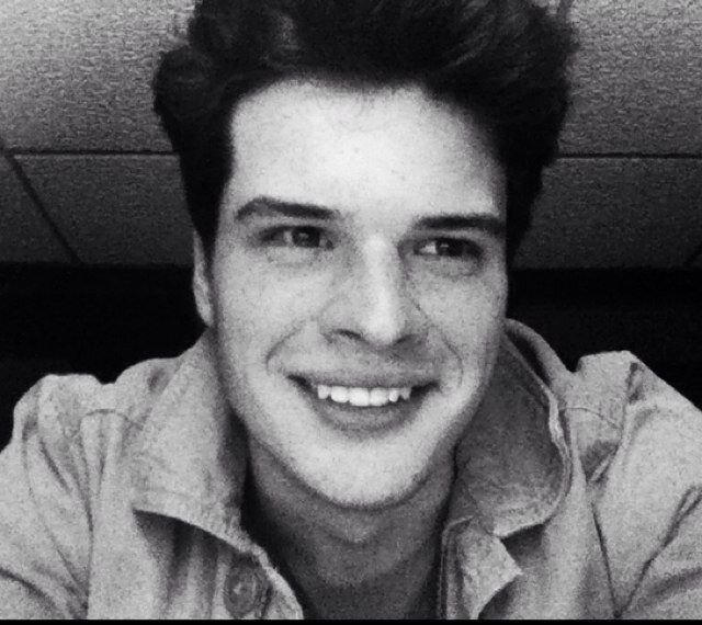 Singer Songwriter and Multi-instrumentalist. New Release Coming Soon! @ http://t.co/2yWvqYGAHP or on iTunes