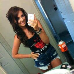 Hello, twitters love playing games I'am Belieber and Directioner love Little Mix song Move but I'am not Mixer so this is me.