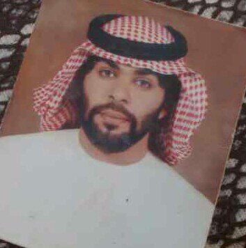 يعل قصرن مايجيله ضلالي..ينهد من عالي مبانيه للساس..لاصار ماهو مدهلن للرجالي.وملجا لمنهو يشكي الضيم والبااس..