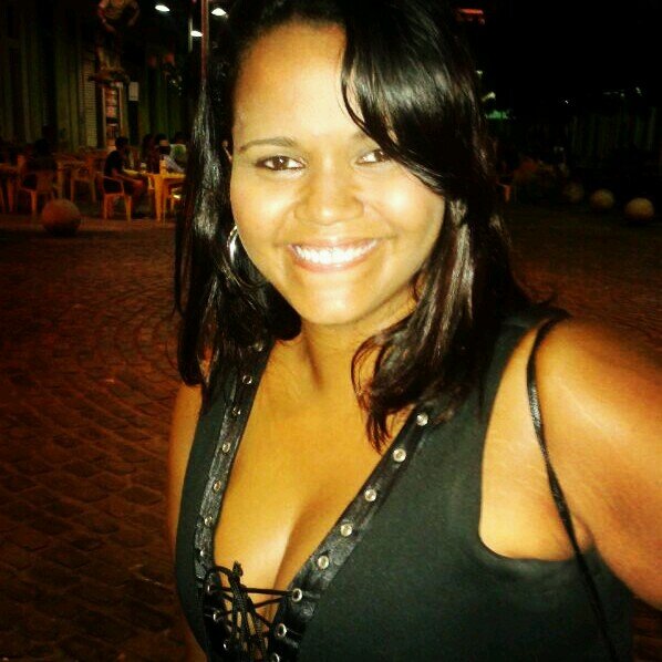 SrtaAliine's profile picture. 