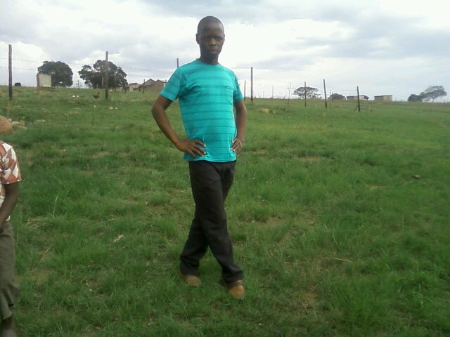 Live your life forgert about my life(gxuma ubheke le nami ngigxuma ngibheke le)