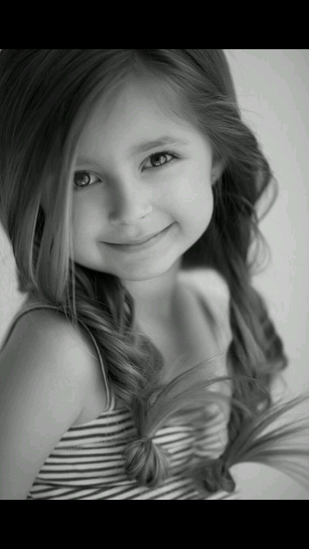 ‏‏it girl.... nice 2 meet U.....أتنفـس الشعـر وألقـنه