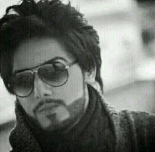 ‏‏‏‏‏‏الثقه ي صاحبي غير الغرور .. بس انا مغرور من باب - الثقه