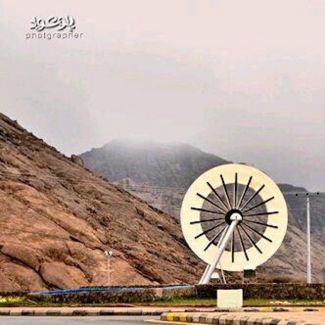 خاص بنقل طالبات جامعة حائل والمشاوير الخاصه 
0500261632